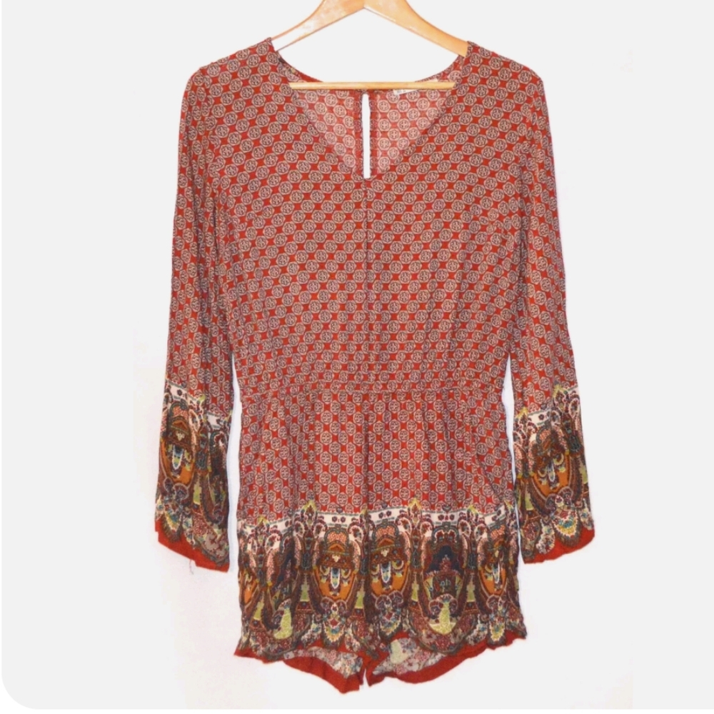 Romper by Griffin Paris V Neck long sleeve, One piece, Size Large